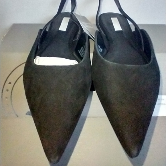 H&M New in Box genuine suede pointy toe flats - Picture 6 of 6